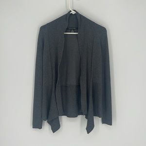 (19) 89th + Madison Grey Cardigan Sweater  Women Size Petite Large